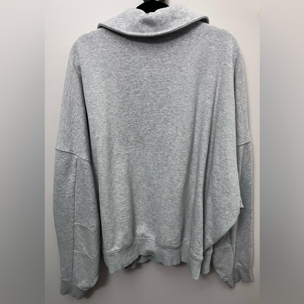 Express Heather Gray Fleece Top - Picture 4 of 7